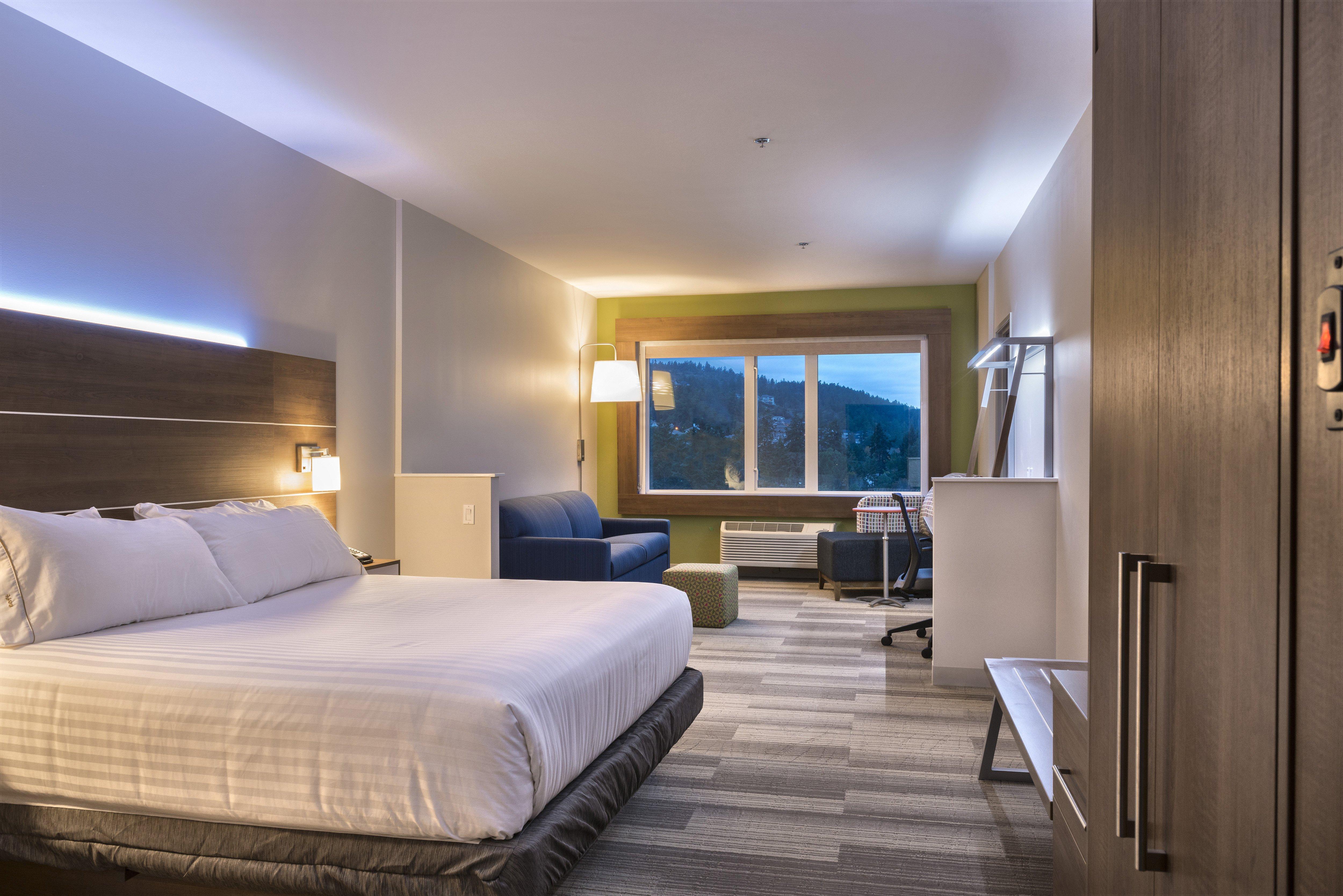 Holiday Inn Express & Suites Victoria-Colwood By Ihg Лангфорд Экстерьер фото